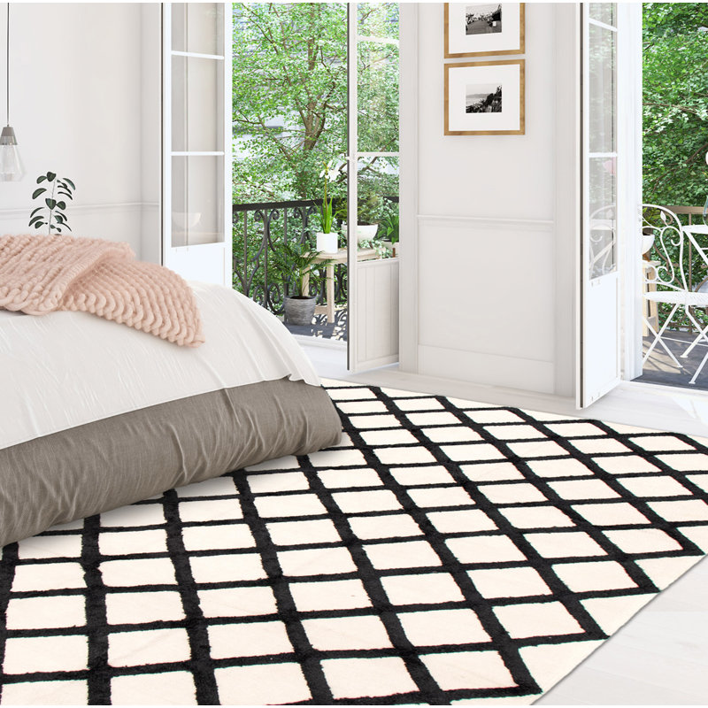 Risa Silk Geometric Indoor Rug