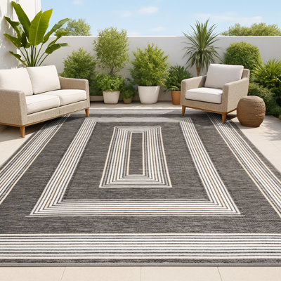 Argo Classic Nautical Mitre Stripe Reversible Machine-Washable Black/Cream Indoor/Outdoor Rug