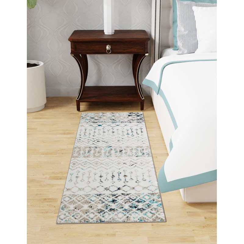 Somerville Geometric Indoor Rug, Runner 2' x 5'3", Ivory/Gray/Blue