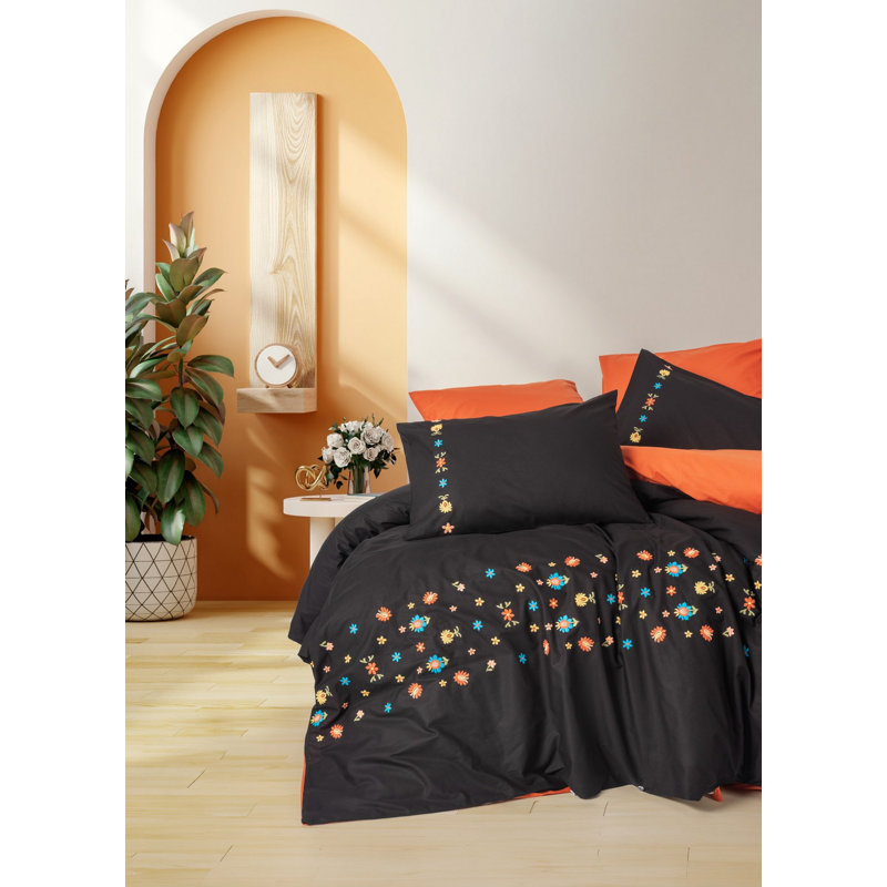 Luxurious Ranforce Double Quilt Cover Set, Tile Red, 78.7 x 86.6 inches | 100% Cotton, 145 Thread Count | Includes 2 Pillowcases & 2 Oxford Pillowcases | Machine Washable, Elegant Reactive Printing, Comfortable Sleep