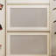Armoire à chaussures étroite de style italien à l'entrée-129098957