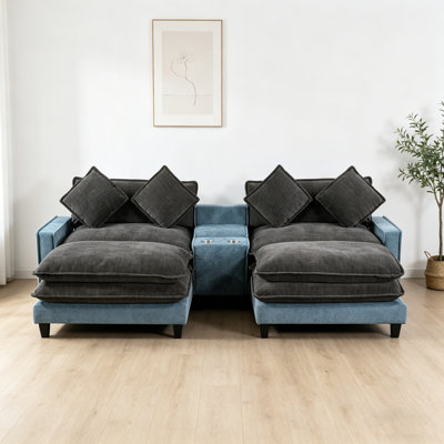 Canapé modulaire rembourré en chenille de 111 po avec 2 repose-pieds amovibles, ports USB, porte-gobelets et grande boîte de rangement, canapé bleu clair et gris pour le salon