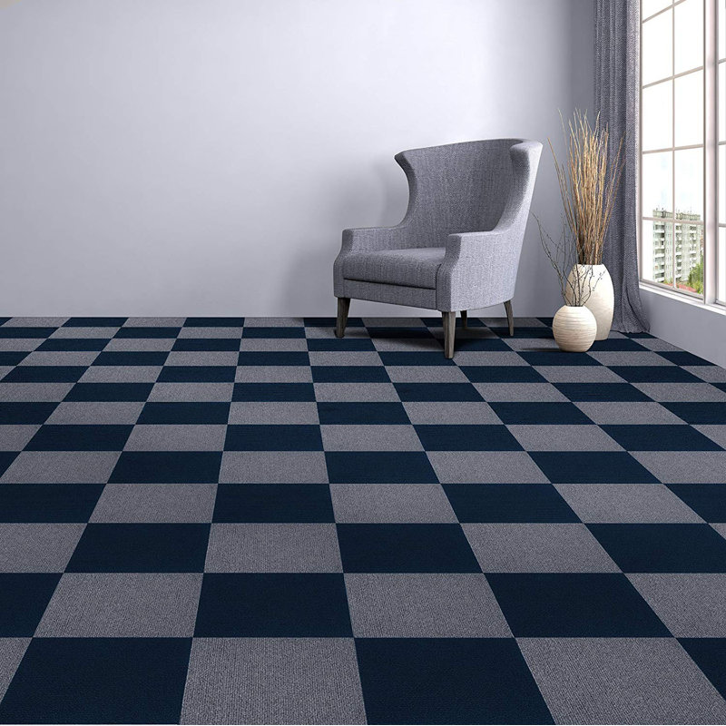 Carreau de tapis auto-adhésif 12 po x 12 po Freize, Bleu marine