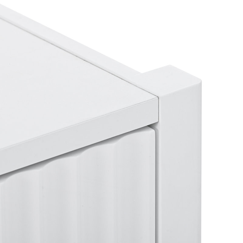 Buffet de rangement en U en bois pour la cuisine. Armoire blanche avec poignées en métal. Motif de vagues. Et bois massif. 2 tablettes à l'intérieur. Capacité de bureau de 170 lb, capacité de tablette de 110 lb. Configuration simple