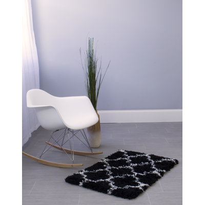 Tapis noir / blanc Mason