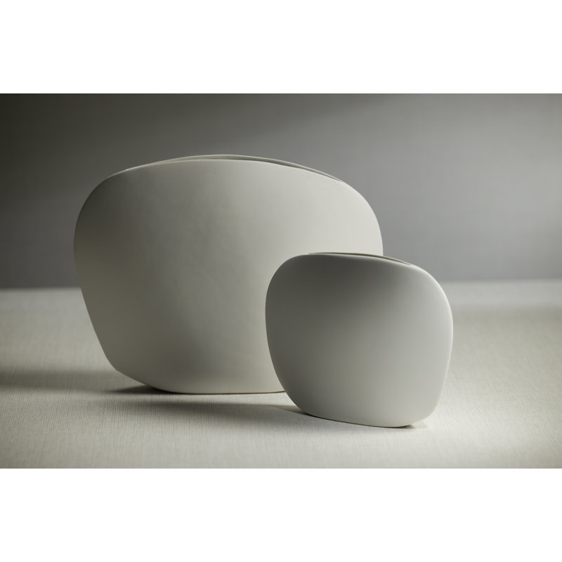 Vase de table en céramique Lamberton, H 7,5 po x l 10,5 po x P 2,25 po