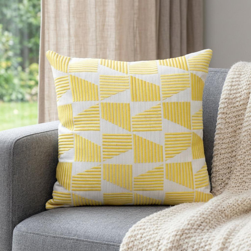 Coussin 18 "en coton à motif géométrique jaune et blanc avec broderie