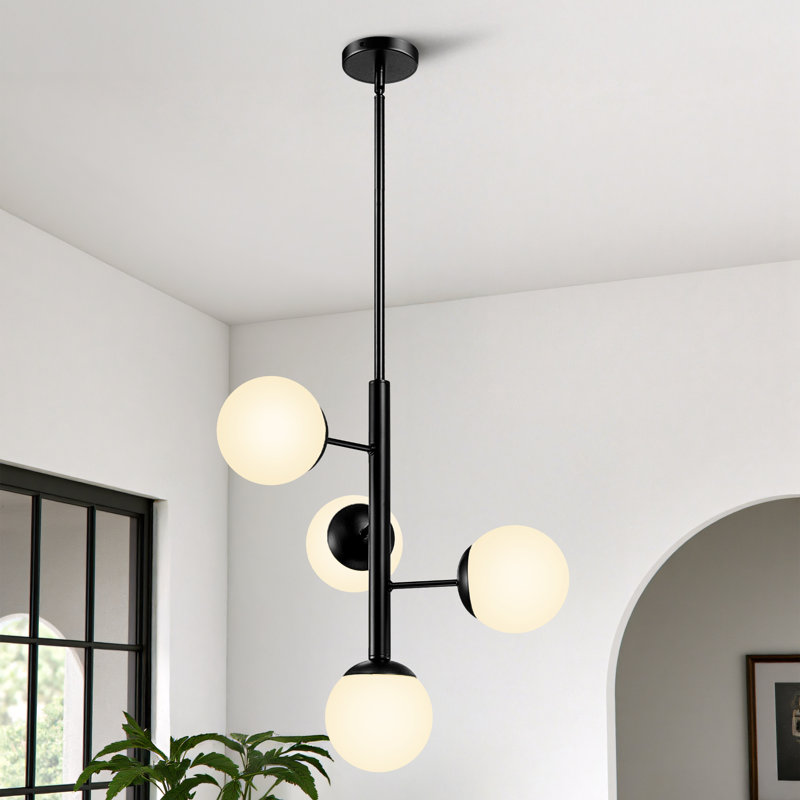 Lustre linéaire Sputnik à 4 lumières ajustables de 22 pouces avec globes en verre dépoli, Noir mat