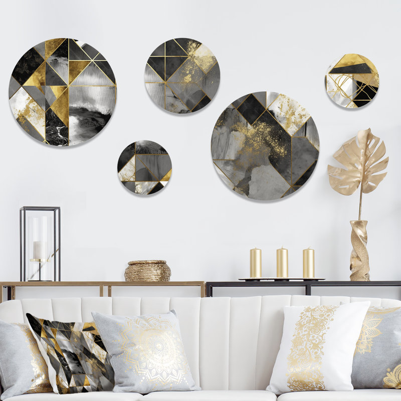 Exploration de la symétrie abstraite dorée III - décoration murale géométrique moderne en métal