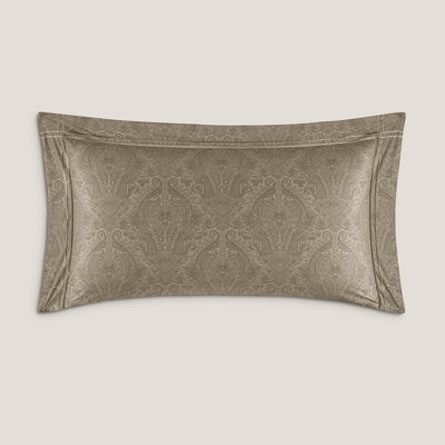 Lavigne pillowcase