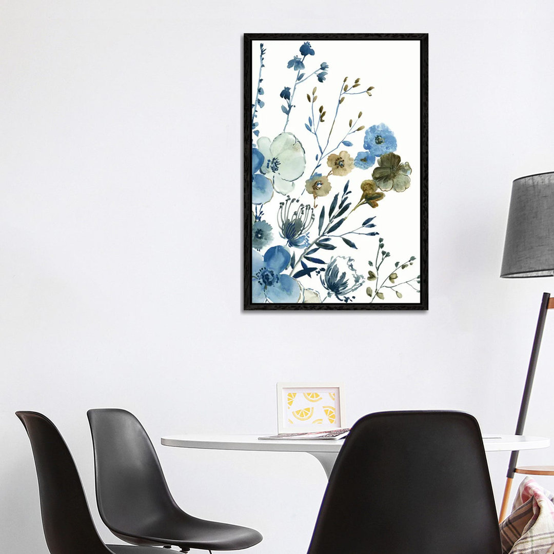 Blue Blossoming Garden I von Asia Jensen - Galerie-verpackte Leinwand Giclée auf Leinwand