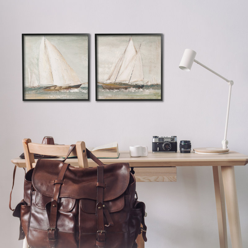 «Tall Ships at Sea», ensemble de 2 estampes numériques par Patricia Pinto, Giclée encadrée noir minuit, H 17 po x l 17 po
