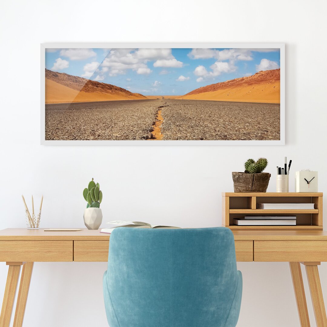 Gerahmter Grafikdruck Desert Road