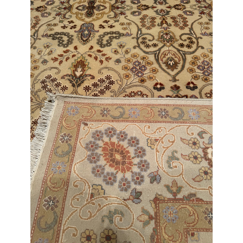Original Hand Knotted Traditional Pattern Cream Wool Rug