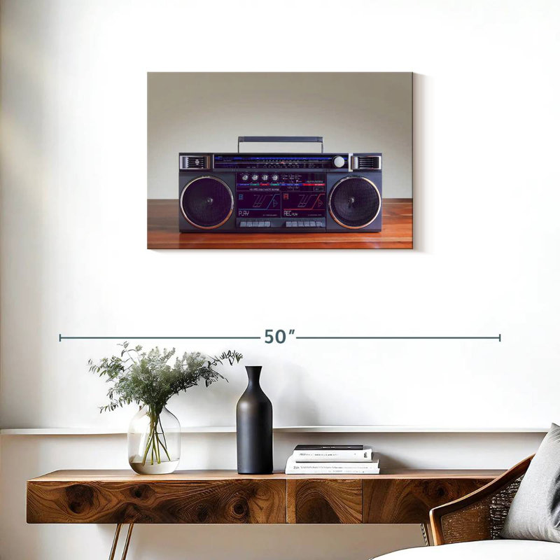 Boombox emblématique, H 20 po x l 30 po