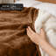 Couverture épaisse réversible en molleton Sherpa-124342318-124342324