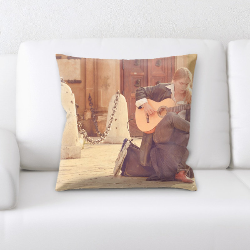 Coussin décoratif de guitare acoustique