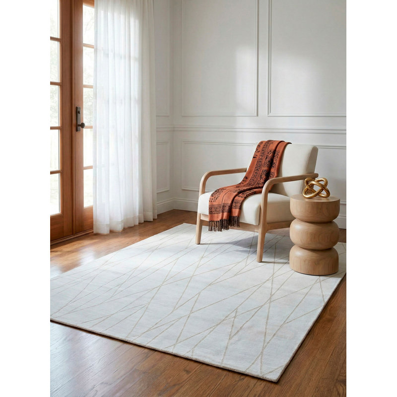 Sarila Geometric Area Rug in White, Rectangle 7'7" x 10'9"