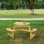 Table de pique-nique d'extérieur pour 6 personnes, table de pique-nique ronde pour 6 personnes avec 3 bancs intégrés, trou pour parasol, ensemble de table et banc d'extérieur pour le jardin, la cour, le porche, le patio