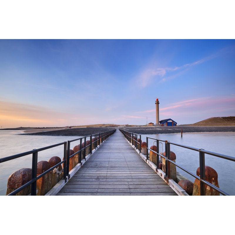 Jetée dans la mer à Westkapelle par Sara_Winter, H 20 po x l 30 po