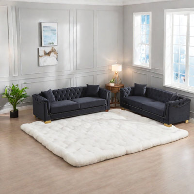 Canapés en velours durable, design Chesterfield pour espaces de vie modernes