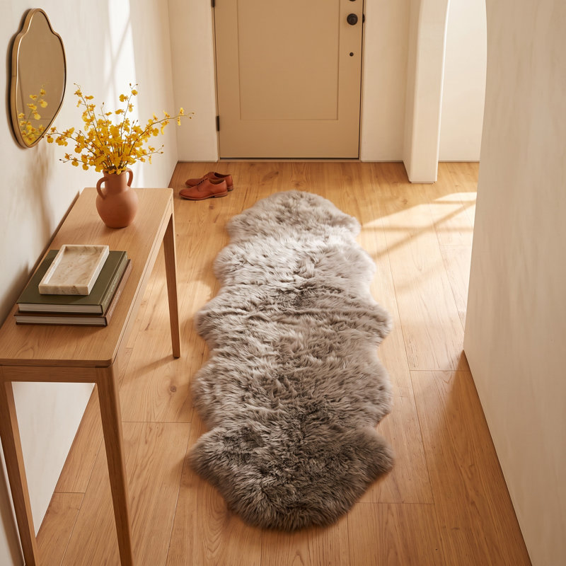 Kornelia Sheepskin Area Rug In Gray, Novelty 2' x 5'