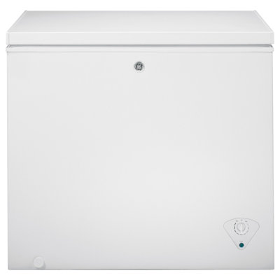 GE 7.0 Cu. Ft. Manual Defrost Chest Freezer