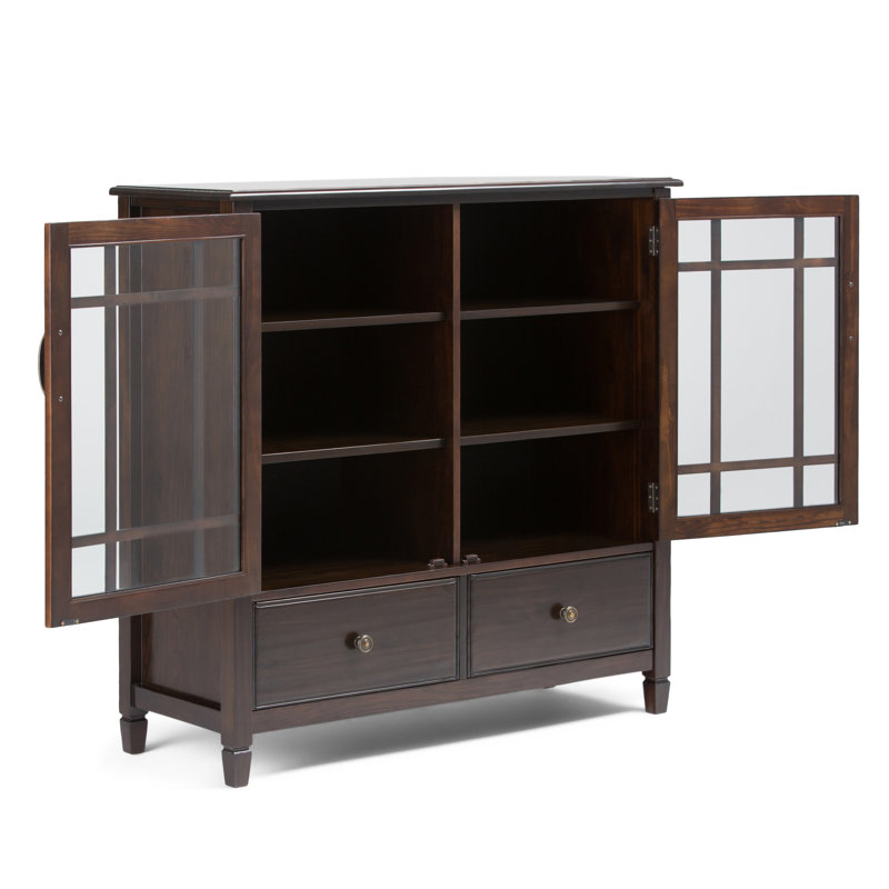 Grande armoire de rangement traditionnelle en bois massif avec portes en verre et tablettes réglables l 46 po Connaught