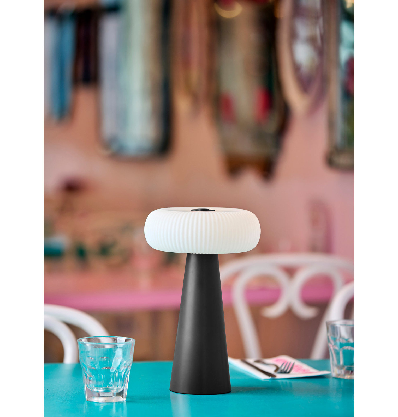 Lovonia Table Lamp, Black