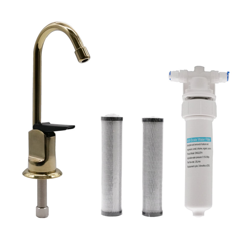 Robinet de cuisine avec distributeur de savon Westbrass, Laiton poli