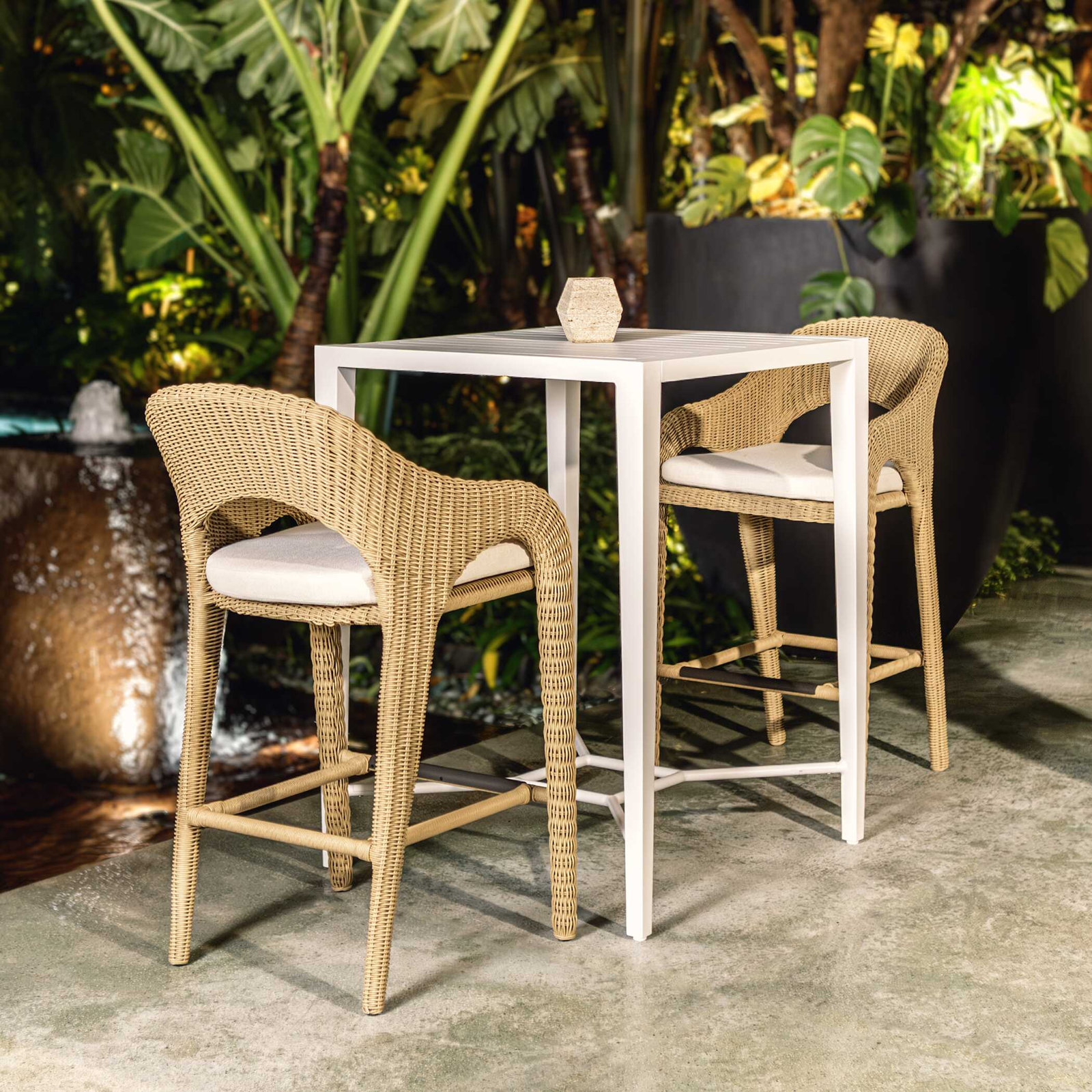 Wicker Patio Bar Stool, 27.75"