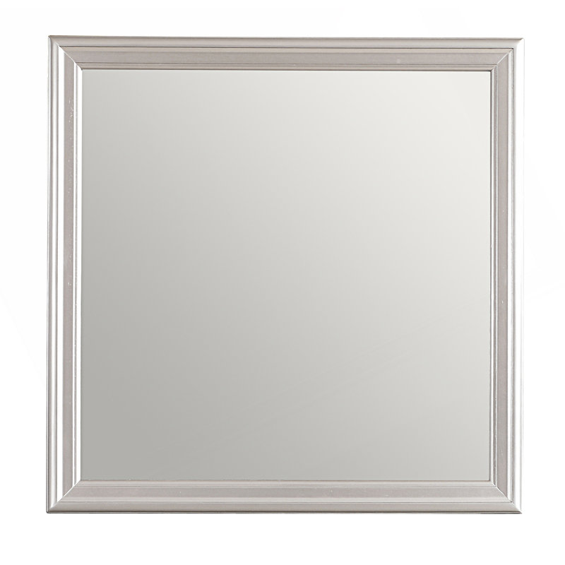 Traditional Design Mirror