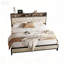 Structure de lit très grand avec station de charge, tête de lit rembourrée et lattes en métal pour le soutien du matelas, aucun sommier tapissier requis, beige
