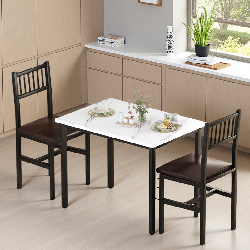 Ensemble de petite table de cuisine pour 2 personnes avec chaises, ensemble de table de salle à manger 3 pièces, ensemble de coin-repas en bois et chaises pour petit espace salle à manger, appartement