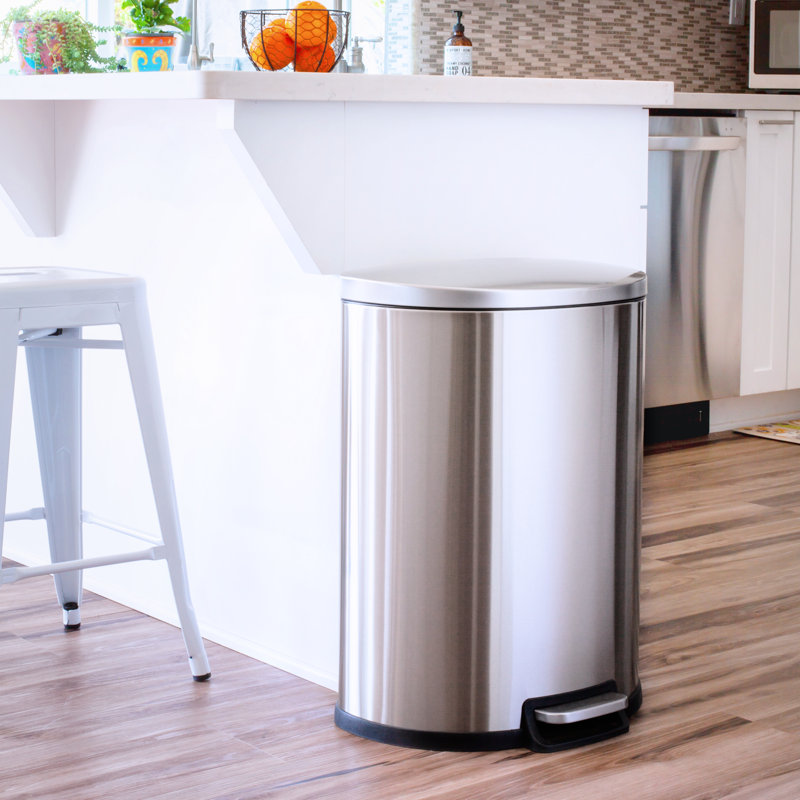 Poubelle en forme de D 50L en acier inoxydable - Basics by Wayfair ™, Argent