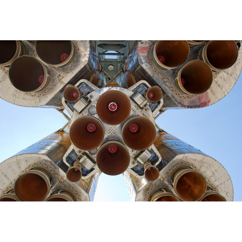 Space Rocket Engine - Photographie sur toile tendue, L 12 po x H 8 po