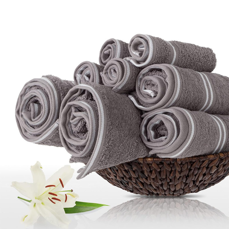 Ensemble de serviettes 8 pièces - Accessoires de salle de bain en coton avec 2 serviettes de bain, 2 serviettes à main, 2 débarbouillettes et 2 serviettes à doigts par Lavish Home