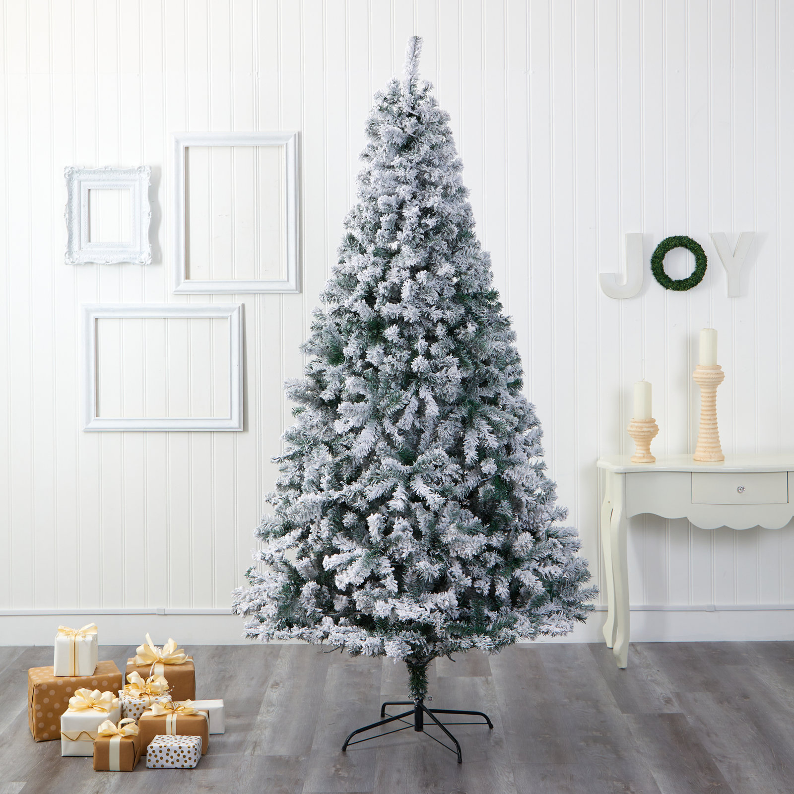 Artificial Christmas Tree, 8' H