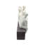 Sculpture abstraite de personnages assis