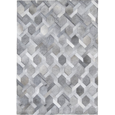 Area Cowhide Geometric Area Rug in Gray