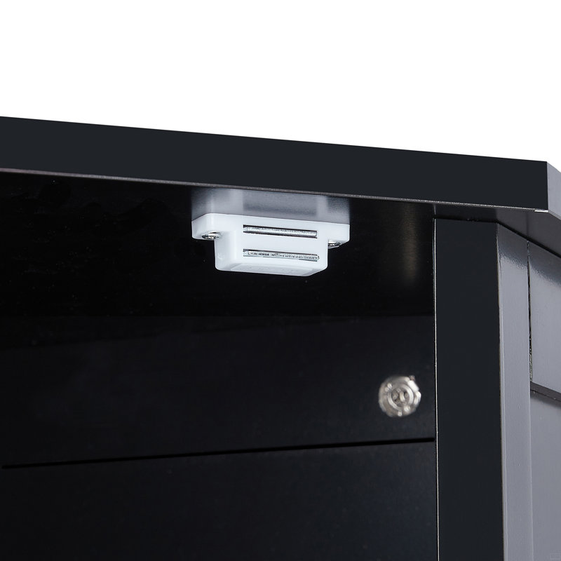 Rangement de coin triangulaire d'armoire de salle de bain avec tablette réglable, panneau de fibres à densité moyenne moderne pour une utilisation efficace de l'espace
