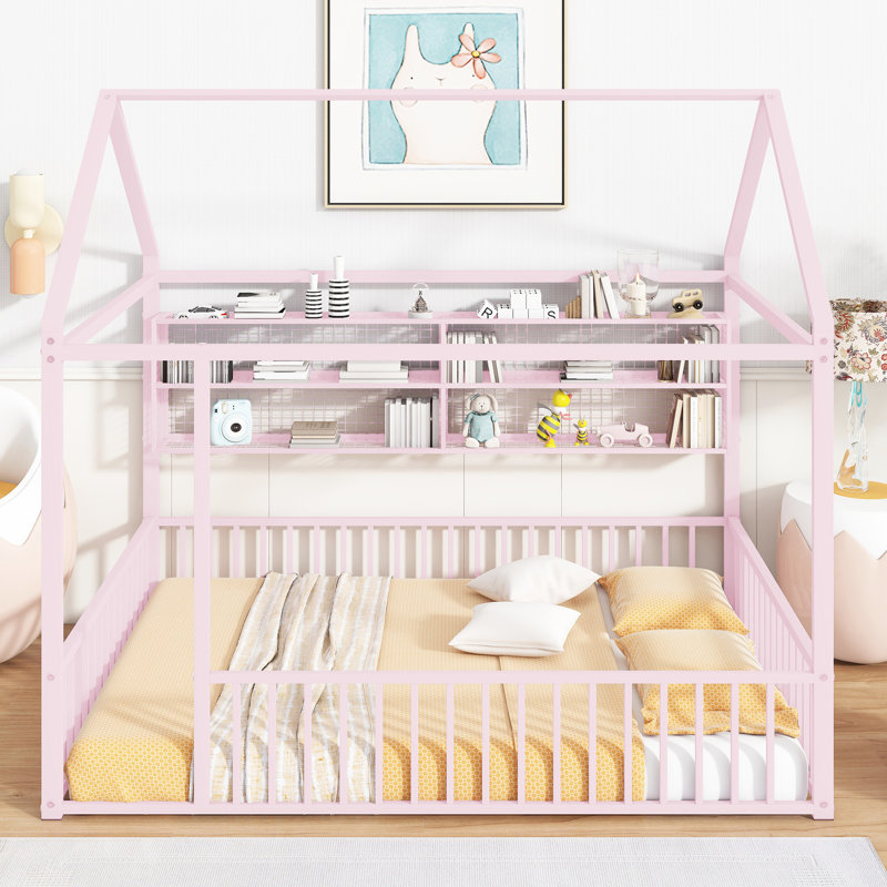 Lit en métal rose avec clôture et tablettes - Taille double, maximisant l'espace de la chambre à coucher pour créer une ambiance intérieure élégante