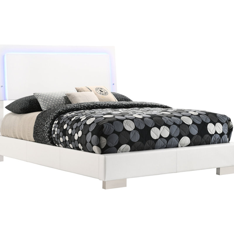 Lit double à panneau à DEL avec finition blanche ultrabrillante et détails à lattes pour le décor de la chambre à coucher avec éclairage intégré