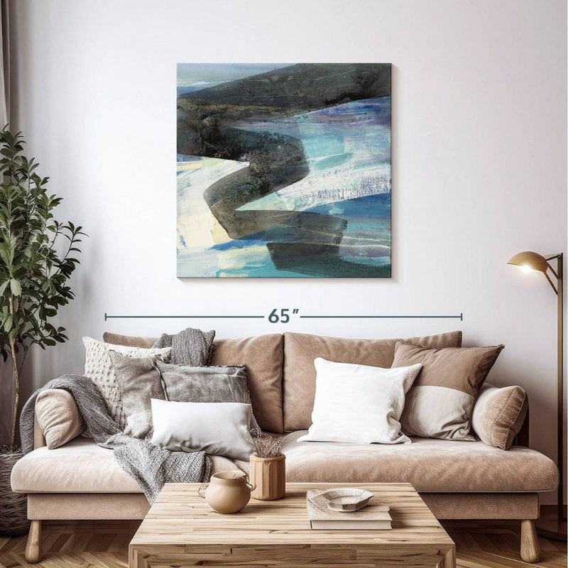 Avery Zig, 39" H x 39" W