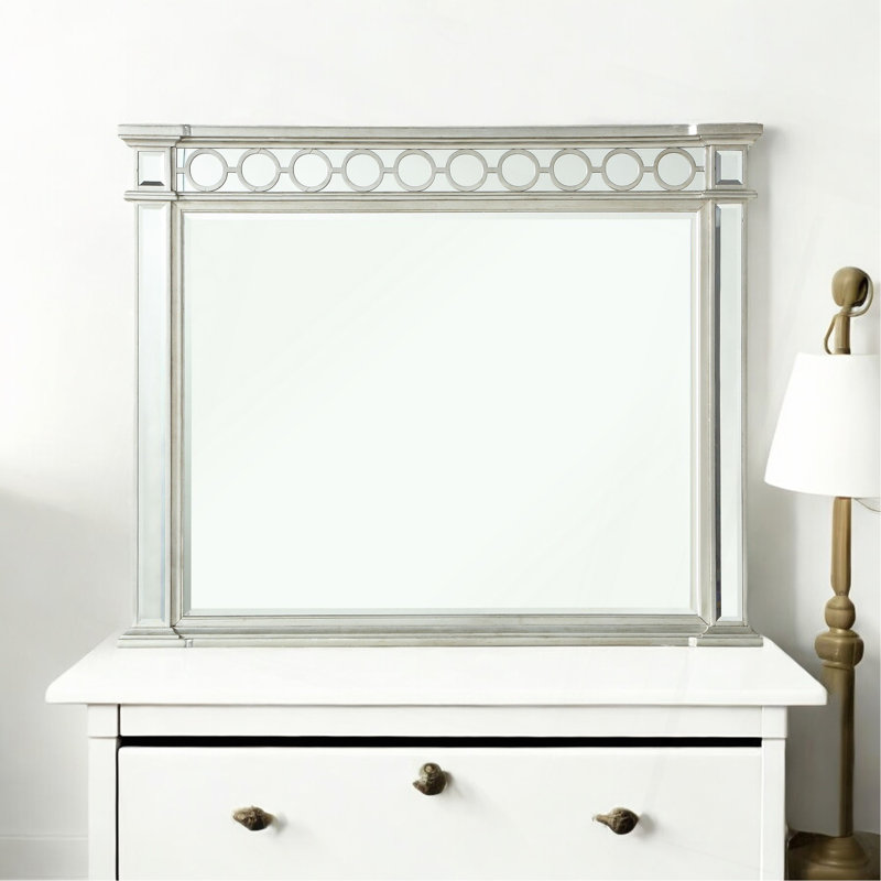 Miroir à bord biseauté exquis avec allure intemporelle et touche moderne