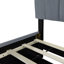 Lit plateforme tapissier en velours-672278612