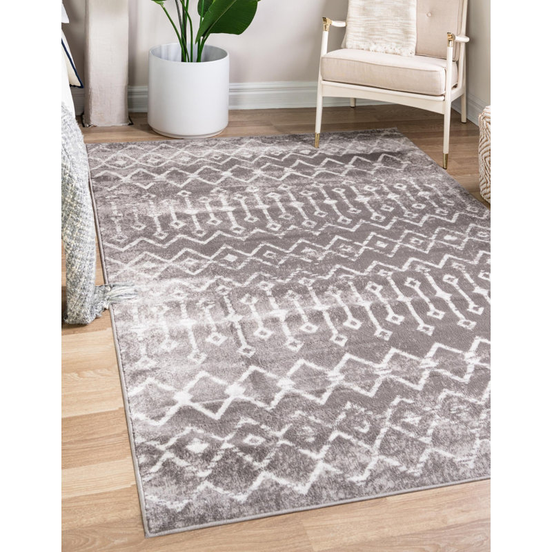 Amrjeet Geometric Indoor Rug, Rectangle 6' x 9'
