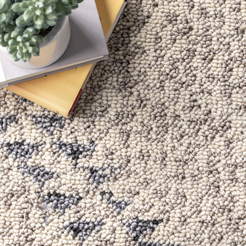 Aubrie Geometric Off-White/Gray Area Rug, Round 4'