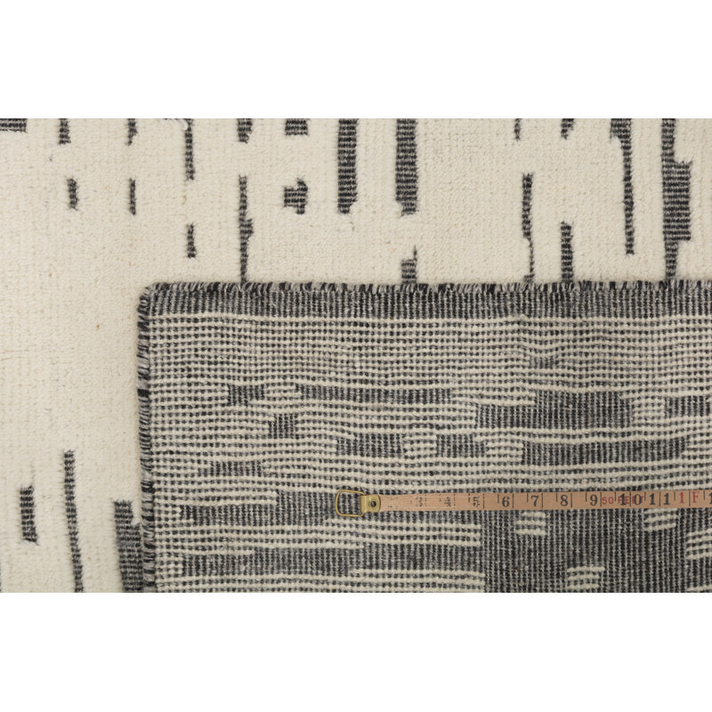 Handmade Cotton and Wool Abstract Area Rug