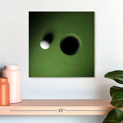 Sireci Golf Ball By The Hole